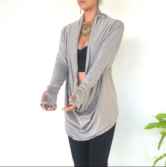 Organic Cotton Infinity Shrug - Picture 3 of 4